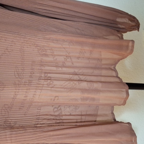 Express Pleated Dress Shirt Sz.L Brown Sheer Vneck Ballon Sleeves - Picture 12 of 14